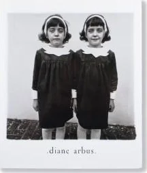 Omslag van Diane Arbus: An Aperture Monograph